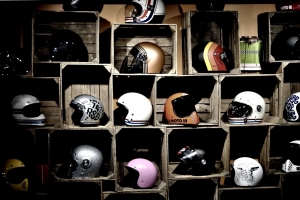 DECOUVREZ NOS CASQUES - CASQUES OLLI MOTORCYCLES
